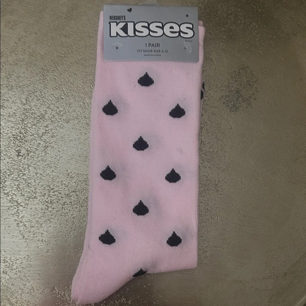 Hersheys Kisses Novelty Pink Socks- great stocking stuffer!